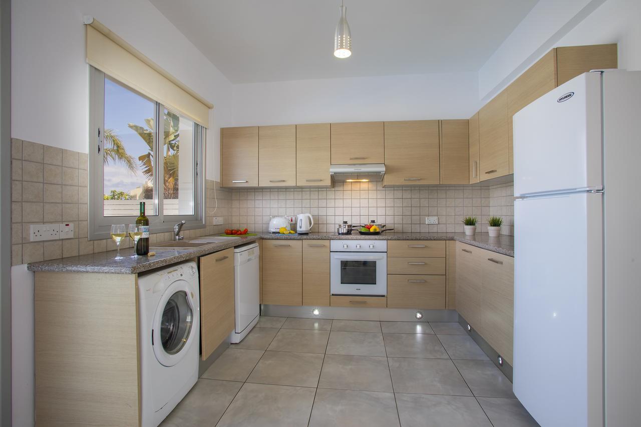 Villa Posidonas 9 Pernera Экстерьер фото